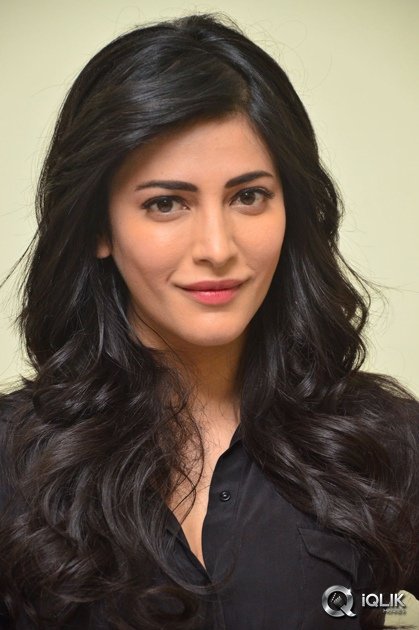 Shruti-Haasan-Interview-About-Premam-Movie